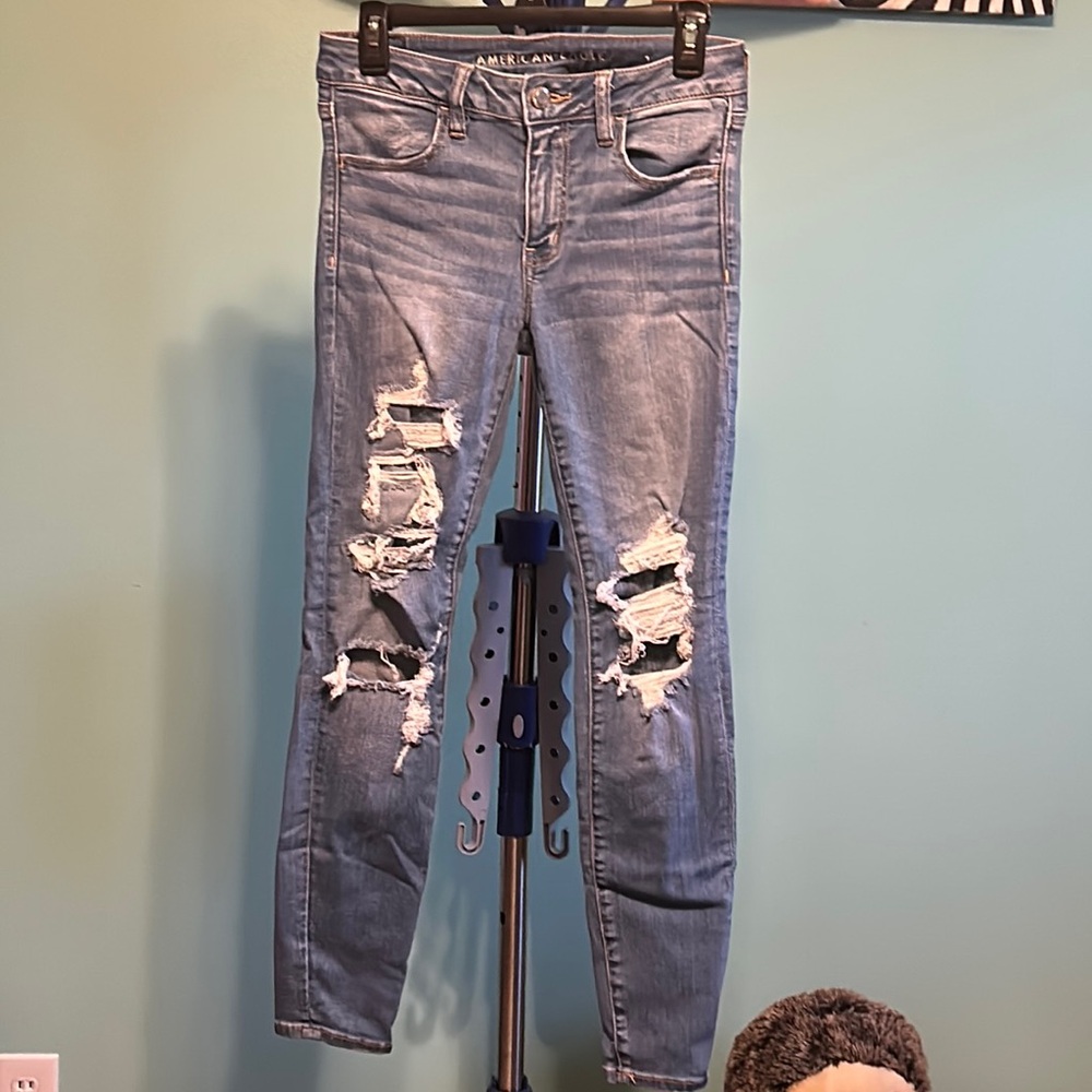 American Eagle Outfitters Size 8 Regular Distressed Jegging EUC